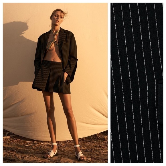 NWT. Zara Black Limited Edition Striped Oversize Blazer. Size M-L. - Picture 1 of 9